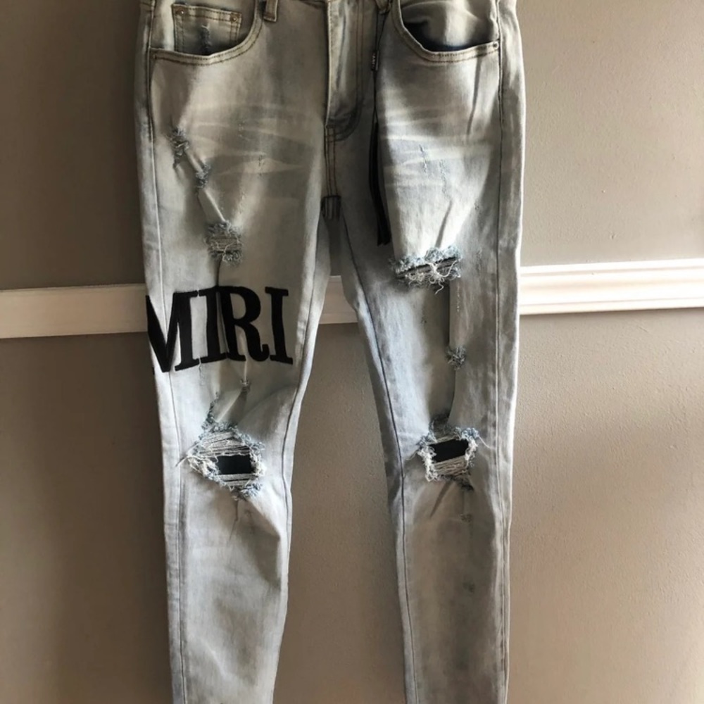 Amiri Jeans Logo Brand New-32